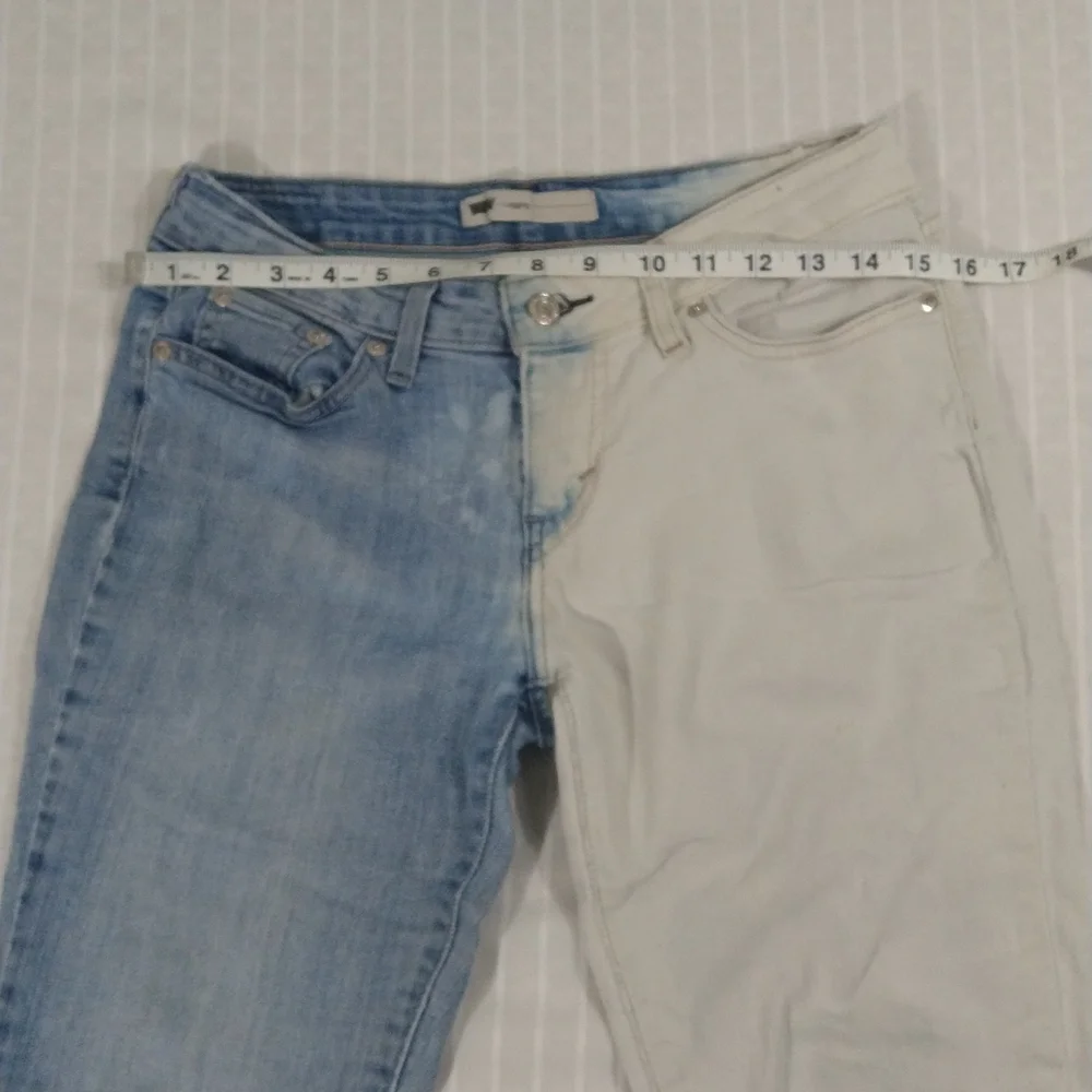 Levis Women Jean Leggings - Picture 3 of 10